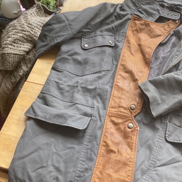 Jacket - Picture 2 of 4